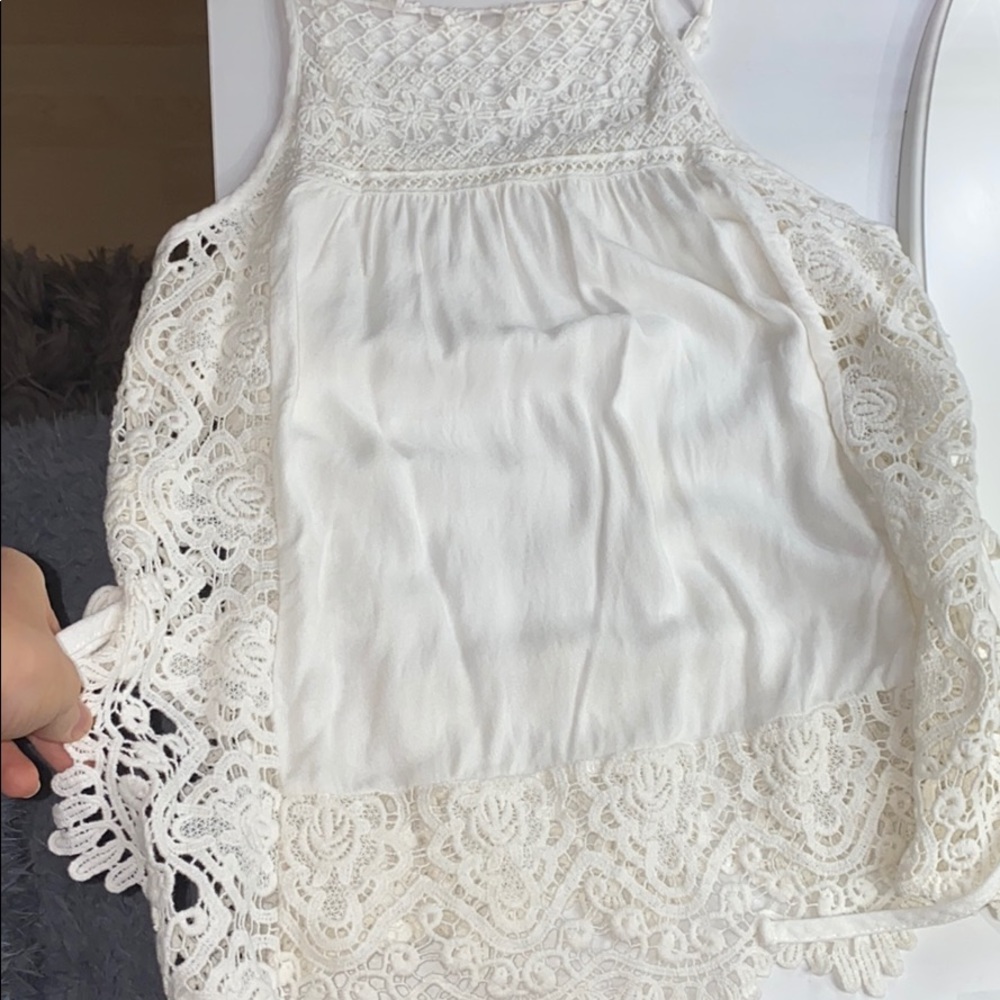 White lace tank top